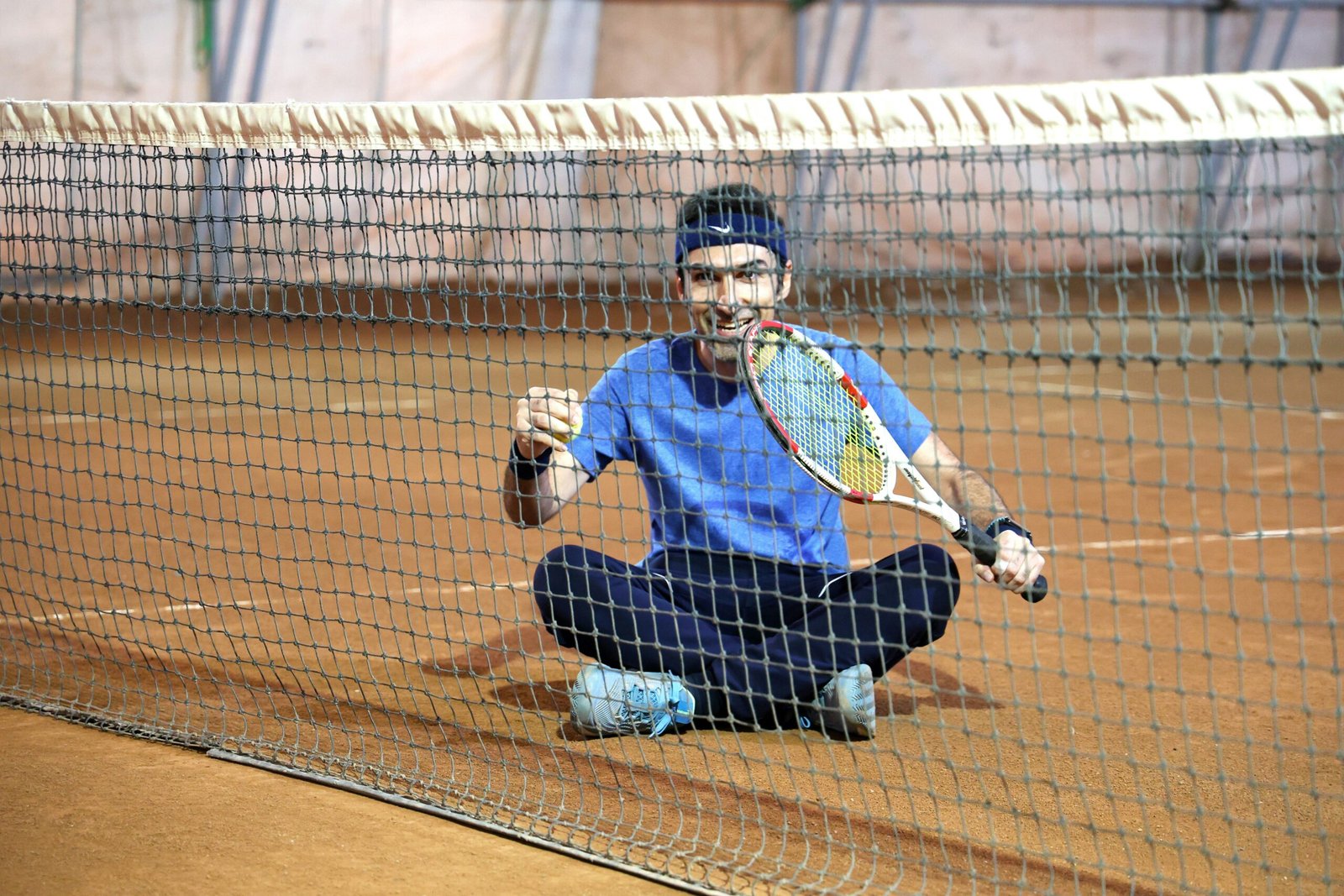 An infographic showing key zones and strategies for Fortnite endgames.